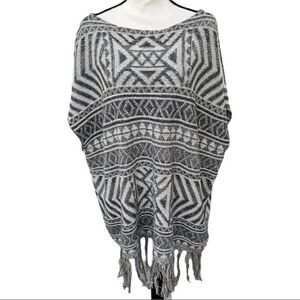 Eight Eight Eight Blanket Poncho Aztec Print Charcoal Heather Grey Sweater S.
